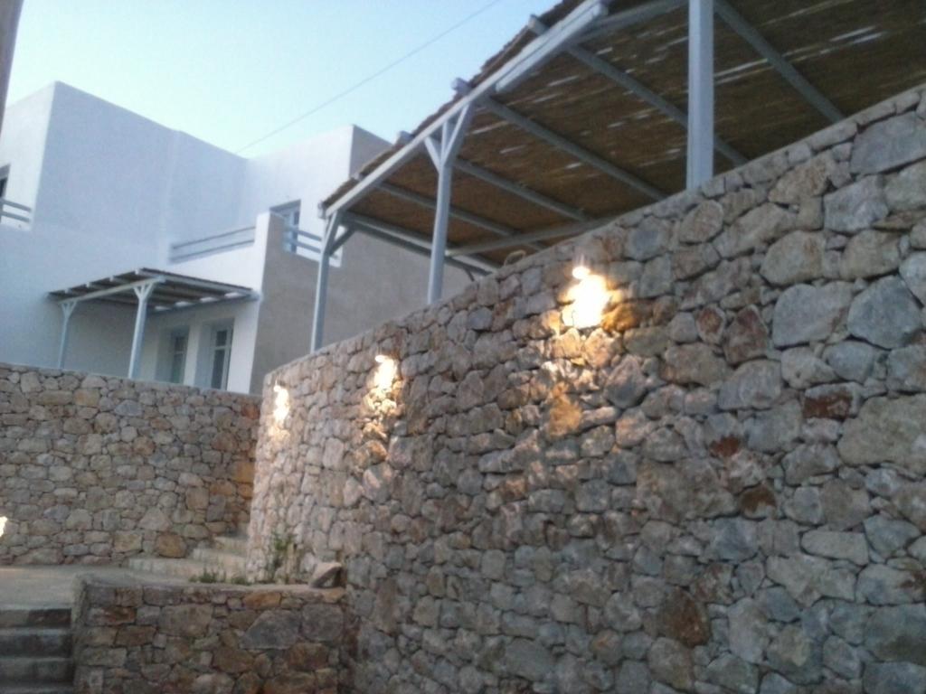 الشقق الفندقية دونوسافي  Makares المظهر الخارجي الصورة